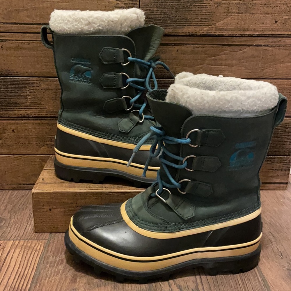 Sorel Caribou Waterproof Boots - Size 8